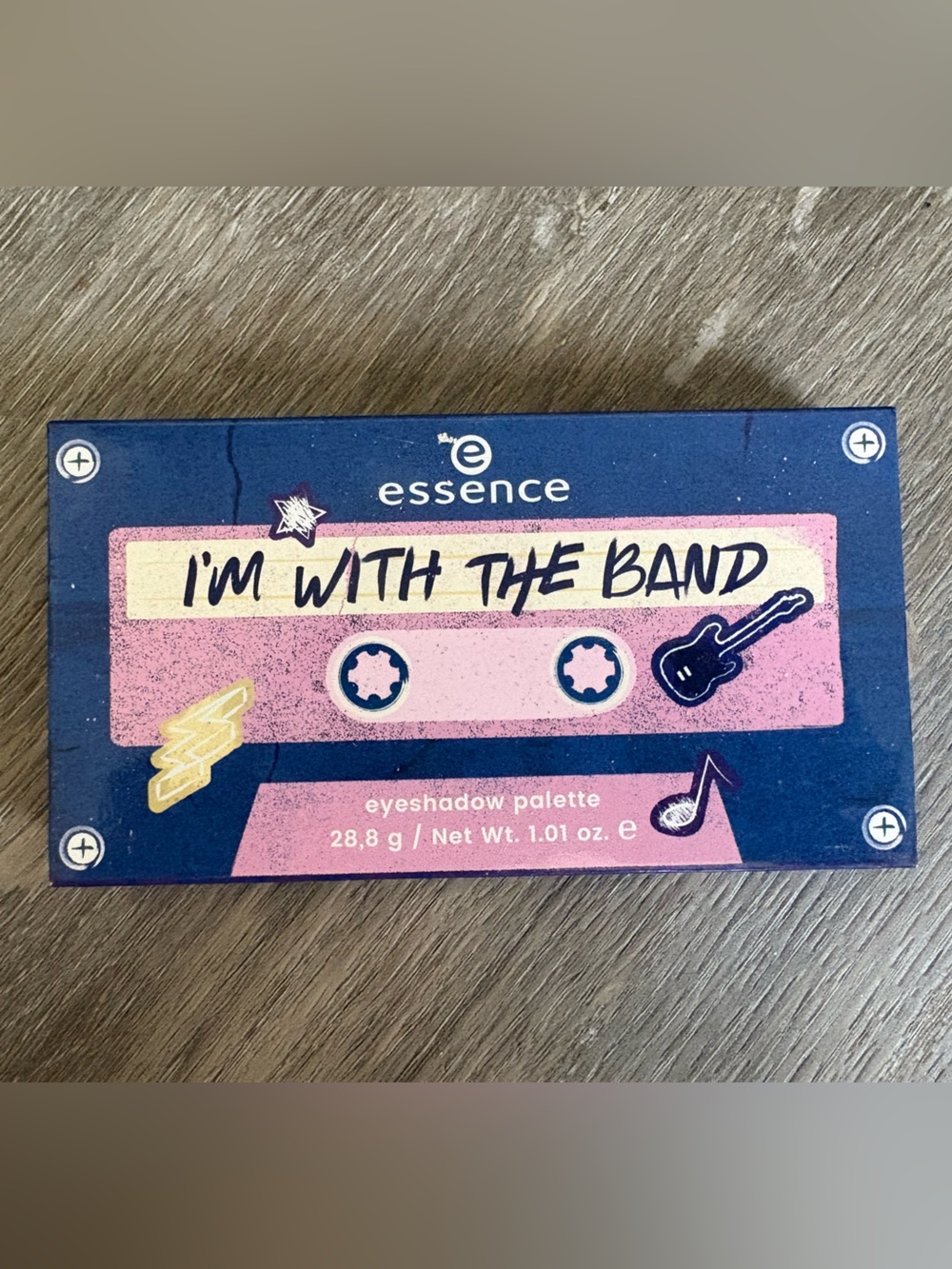 essence I'm With The Band Eyeshadow Palette — Pink & Navy